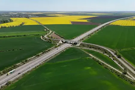 In Romania, nearly 800 kilometers of motorway and express road construction is currently underway.