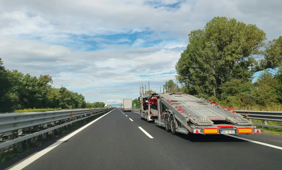 Avusturya'da araba kullanırken bilinmesi gerekenler: vinyet ve trafik kuralları